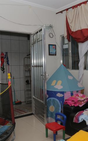 Casa à venda com 84m², 3 quartos e 1 vaga Casa à venda com 84m², 3 quartos e 1 vagaSala