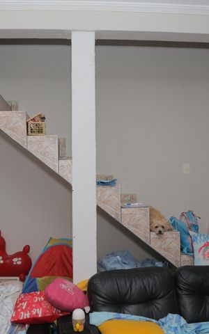 Casa à venda com 84m², 3 quartos e 1 vaga Casa à venda com 84m², 3 quartos e 1 vagaSala