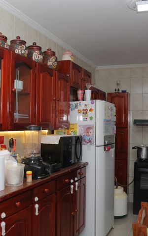 Casa à venda com 84m², 3 quartos e 1 vaga Casa à venda com 84m², 3 quartos e 1 vagaCozinha