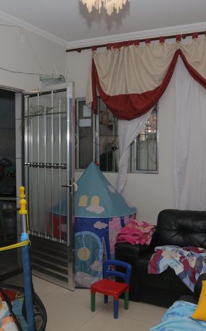 Casa à venda com 84m², 3 quartos e 1 vaga Casa à venda com 84m², 3 quartos e 1 vagaSala