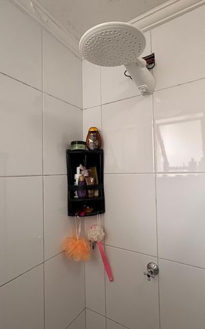 Casa à venda com 170m², 2 quartos e 2 vagas Casa à venda com 170m², 2 quartos e 2 vagasBanheiro da suíte 1