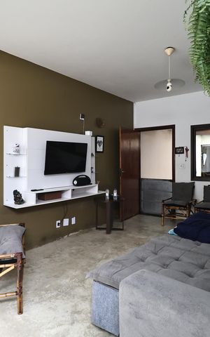 Casa à venda com 170m², 2 quartos e 2 vagas Casa à venda com 170m², 2 quartos e 2 vagasSala