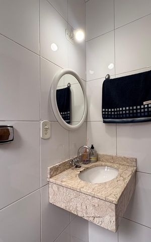 Casa à venda com 170m², 2 quartos e 2 vagas Casa à venda com 170m², 2 quartos e 2 vagasLavabo