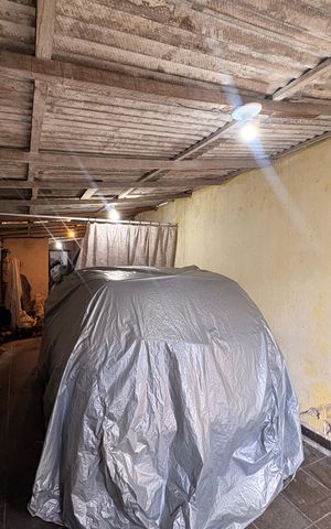 Casa à venda com 170m², 2 quartos e 2 vagas Casa à venda com 170m², 2 quartos e 2 vagasDepósito