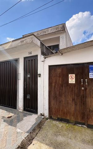 Casa à venda com 170m², 2 quartos e 2 vagas Casa à venda com 170m², 2 quartos e 2 vagasFachada + plaquinha FADD-434