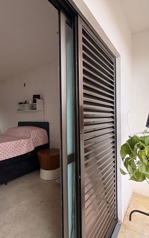 Casa à venda com 170m², 2 quartos e 2 vagas Casa à venda com 170m², 2 quartos e 2 vagasSacada suíte 1