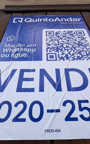 Casa à venda com 170m², 2 quartos e 2 vagas Casa à venda com 170m², 2 quartos e 2 vagasFachada + plaquinha FADD-434