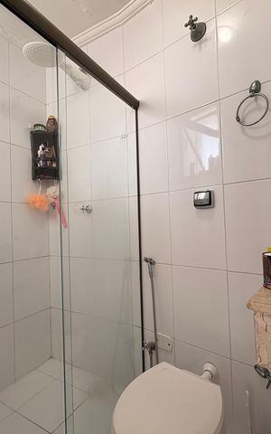 Casa à venda com 170m², 2 quartos e 2 vagas Casa à venda com 170m², 2 quartos e 2 vagasBanheiro da suíte 1