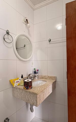 Casa à venda com 170m², 2 quartos e 2 vagas Casa à venda com 170m², 2 quartos e 2 vagasBanheiro da suíte 1