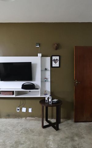 Casa à venda com 170m², 2 quartos e 2 vagas Casa à venda com 170m², 2 quartos e 2 vagasSala