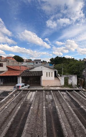 Casa à venda com 170m², 2 quartos e 2 vagas Casa à venda com 170m², 2 quartos e 2 vagasVista da sacada