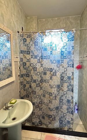 Apartamento para alugar com 65m², 2 quartos e sem vagaBanheiro
