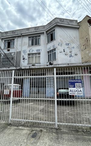 Apartamento para alugar com 65m², 2 quartos e sem vagaFachada + placa