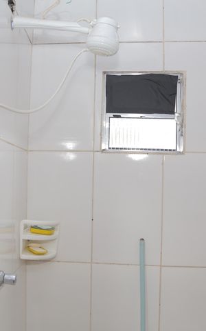 Casa à venda com 60m², 3 quartos e sem vaga Casa à venda com 60m², 3 quartos e sem vagaBanheiro suíte 3