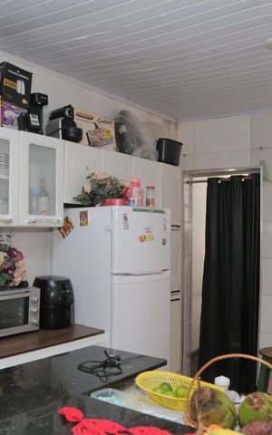 Casa à venda com 60m², 3 quartos e sem vaga Casa à venda com 60m², 3 quartos e sem vagaCozinha