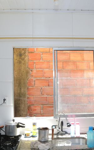 Casa à venda com 60m², 3 quartos e sem vaga Casa à venda com 60m², 3 quartos e sem vagaCozinha