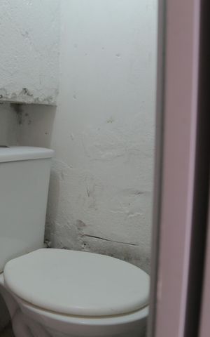 Casa à venda com 60m², 3 quartos e sem vaga Casa à venda com 60m², 3 quartos e sem vagaLavabo