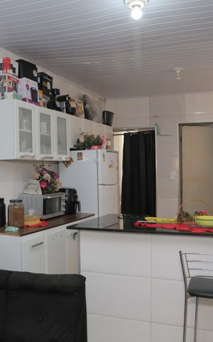 Casa à venda com 60m², 3 quartos e sem vaga Casa à venda com 60m², 3 quartos e sem vagaCozinha