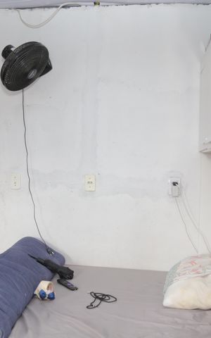 Casa à venda com 60m², 3 quartos e sem vaga Casa à venda com 60m², 3 quartos e sem vagaQuarto 3