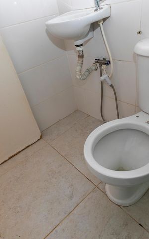 Casa de condomínio para alugar com 100m², 1 quarto e 4 vagasBANHEIRO