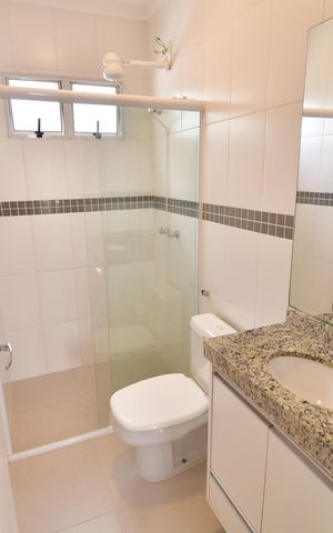 Casa de condomínio à venda com 65m², 2 quartos e 1 vagaBanheiro Social
