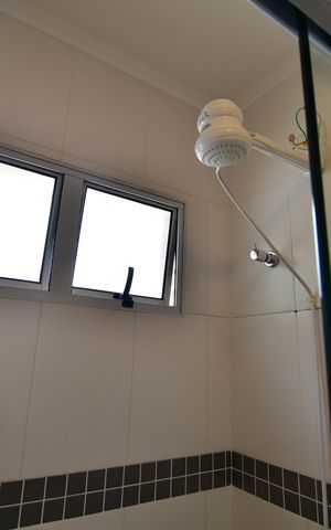 Casa de condomínio à venda com 65m², 2 quartos e 1 vagaBanheiro Social