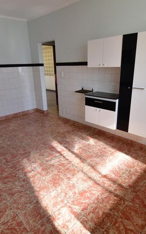 Casa para alugar com 150m², 3 quartos e 2 vagasCozinha