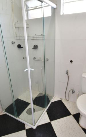 Casa para alugar com 150m², 3 quartos e 2 vagasBanheiro