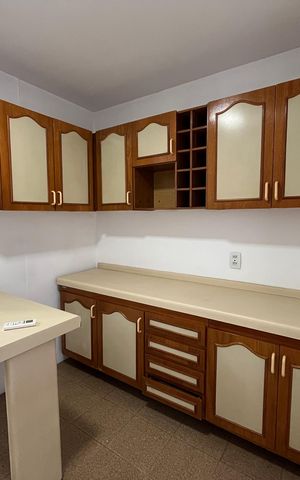 Apartamento para alugar com 100m², 2 quartos e 1 vaga Apartamento para alugar com 100m², 2 quartos e 1 vagaCozinha
