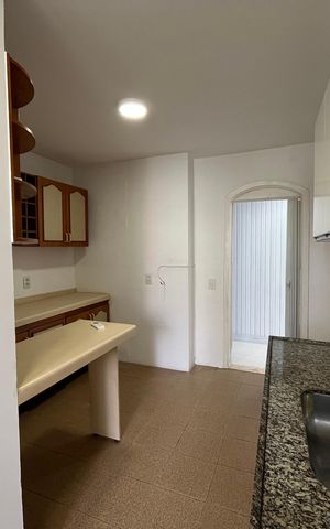 Apartamento para alugar com 100m², 2 quartos e 1 vaga Apartamento para alugar com 100m², 2 quartos e 1 vagaCozinha