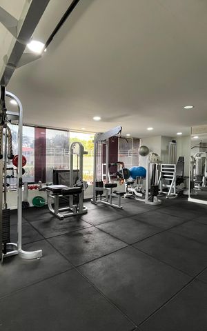 Apartamento para alugar com 100m², 2 quartos e 1 vaga Apartamento para alugar com 100m², 2 quartos e 1 vagaÁrea comum - Academia