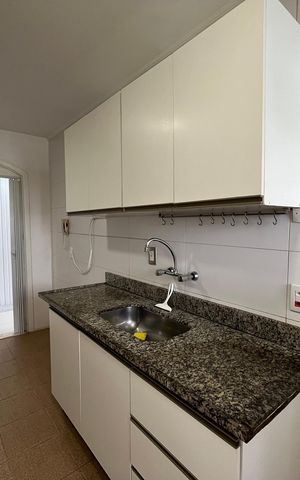 Apartamento para alugar com 100m², 2 quartos e 1 vaga Apartamento para alugar com 100m², 2 quartos e 1 vagaCozinha