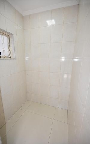 Casa à venda com 230m², 3 quartos e 3 vagasdispensa