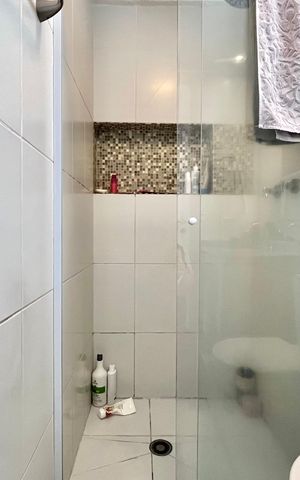 Apartamento à venda com 71m², 2 quartos e 1 vagaBanheiro da Suíte