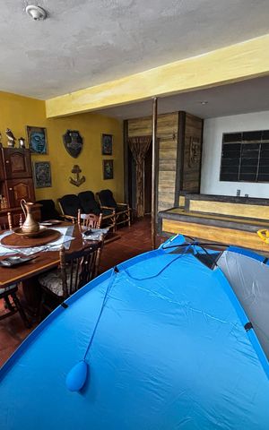 Casa à venda com 335m², 3 quartos e 2 vagas Casa à venda com 335m², 3 quartos e 2 vagasSala de jantar
