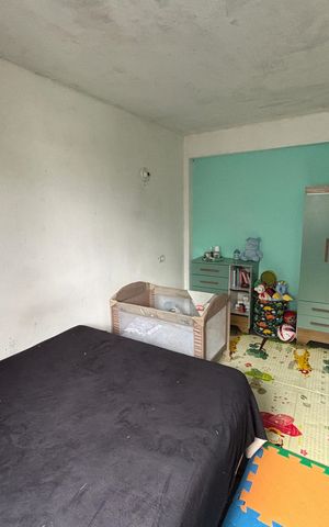 Casa à venda com 335m², 3 quartos e 2 vagas Casa à venda com 335m², 3 quartos e 2 vagasQuarto 3