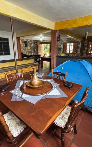 Casa à venda com 335m², 3 quartos e 2 vagas Casa à venda com 335m², 3 quartos e 2 vagasSala de jantar