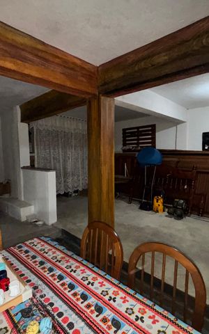 Casa à venda com 335m², 3 quartos e 2 vagas Casa à venda com 335m², 3 quartos e 2 vagasCozinha