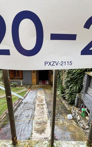 Casa à venda com 335m², 3 quartos e 2 vagas Casa à venda com 335m², 3 quartos e 2 vagasCodigo