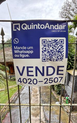 Casa à venda com 335m², 3 quartos e 2 vagas Casa à venda com 335m², 3 quartos e 2 vagasPlaca