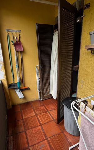 Casa à venda com 335m², 3 quartos e 2 vagas Casa à venda com 335m², 3 quartos e 2 vagasÁrea de serviço