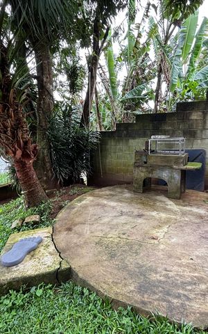 Casa à venda com 335m², 3 quartos e 2 vagas Casa à venda com 335m², 3 quartos e 2 vagasChurrasqueira
