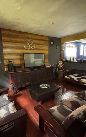 Casa à venda com 335m², 3 quartos e 2 vagas Casa à venda com 335m², 3 quartos e 2 vagasSala