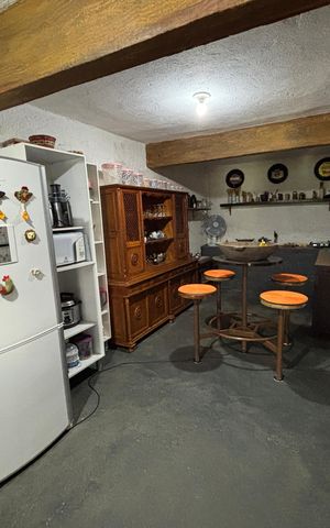 Casa à venda com 335m², 3 quartos e 2 vagas Casa à venda com 335m², 3 quartos e 2 vagasCozinha