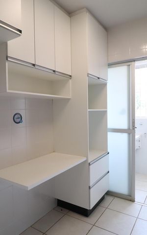 Apartamento para alugar com 76m², 2 quartos e 2 vagasCozinha