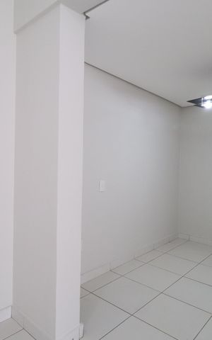 Apartamento para alugar com 76m², 2 quartos e 2 vagasSala
