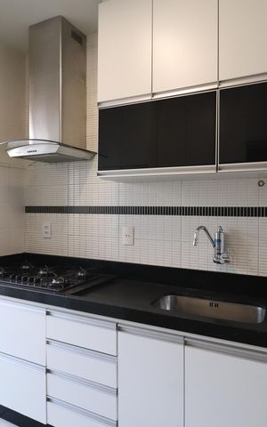 Apartamento para alugar com 76m², 2 quartos e 2 vagasCozinha