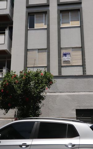 Apartamento para alugar com 76m², 2 quartos e 2 vagasPlaquinha