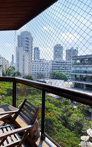 Apartamento à venda com 178m², 3 quartos e 3 vagas