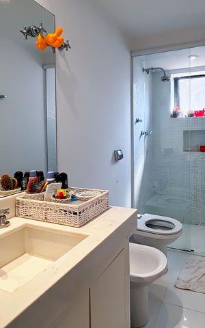 Apartamento à venda com 178m², 3 quartos e 3 vagas
